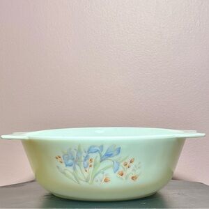 Pyrex jaj England blue iris 9 inch casserole